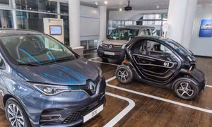 Xe điện cũ hút khách khi giá xăng dầu tăng 