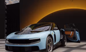 Xe điện đầu tiên của Ferrari lộ diện