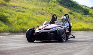 Yamaha hé lộ mẫu mô tô điện 3 bánh độc đáo