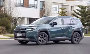 SUV hybrid mới của Toyota đang gây sốt, có về Việt Nam?
