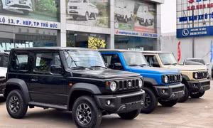 ‘Xe chơi’ Suzuki Jimny giảm giá mạnh để xả hàng