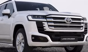 Mẫu Toyota Land Cruiser mạnh nhất lịch sử chốt giá hơn 4,7 tỷ đồng tại Việt Nam