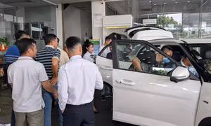 Doanh số bán ô tô xác lập đỉnh mới trong năm 2025