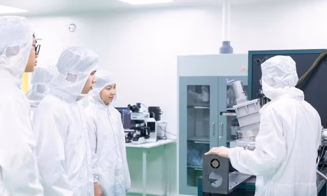 Đại học Phenikaa cấp học bổng tới 625 triệu đồng để đào tạo nhân tài AI, bán dẫn