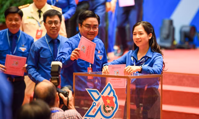 Bầu Ban Chấp hành Trung ương Đoàn khóa mới