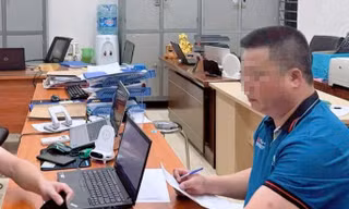Hà Nội: Khởi tố tài xế ô tô rút chìa khoá xe khách trên đường Vành đai 3