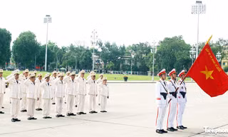 Cục An ninh chính trị nội bộ báo công dâng Bác