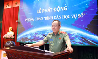 Phổ cập chuyển đổi số, kỹ năng số trong toàn Công an Hà Nội