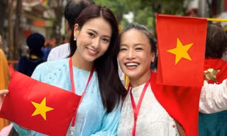 NSND Xuân Bắc cùng dàn nghệ sĩ hợp luyện diễu binh, diễu hành A80