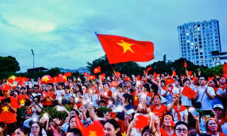 Hàng nghìn người hòa giọng, khúc ca 'Như có Bác trong ngày đại thắng' vang vọng giữa Hà Nội
