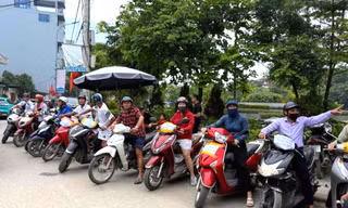 Khách đổ về triển lãm thành tựu đất nước, hành động của người dân ở Hà Nội nhận triệu lời khen