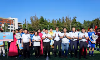 Bí thư thứ nhất T.Ư Đoàn dự lễ khai mạc giải bóng đá Thanh Niên sinh viên quốc tế