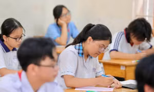 Học sinh Hà Nội tra cứu điểm thi lớp 10 ở đâu? Những mốc thời gian cần lưu ý
