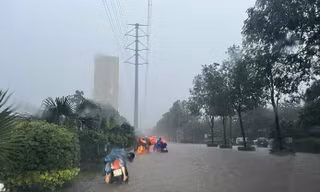 Thời tiết tháng 10 tiếp tục diễn biến phức tạp, bão kèm mưa lớn bất thường
