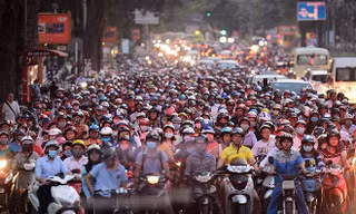 Hà Nội cấm xe máy chạy xăng dầu trong Vành đai 1 từ 1/7/2026, cụ thể tuyến đường nào?