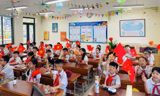 Hà Nội: Thầy trò trường Tiểu học Nam Thành Công rộn ràng đón năm học mới