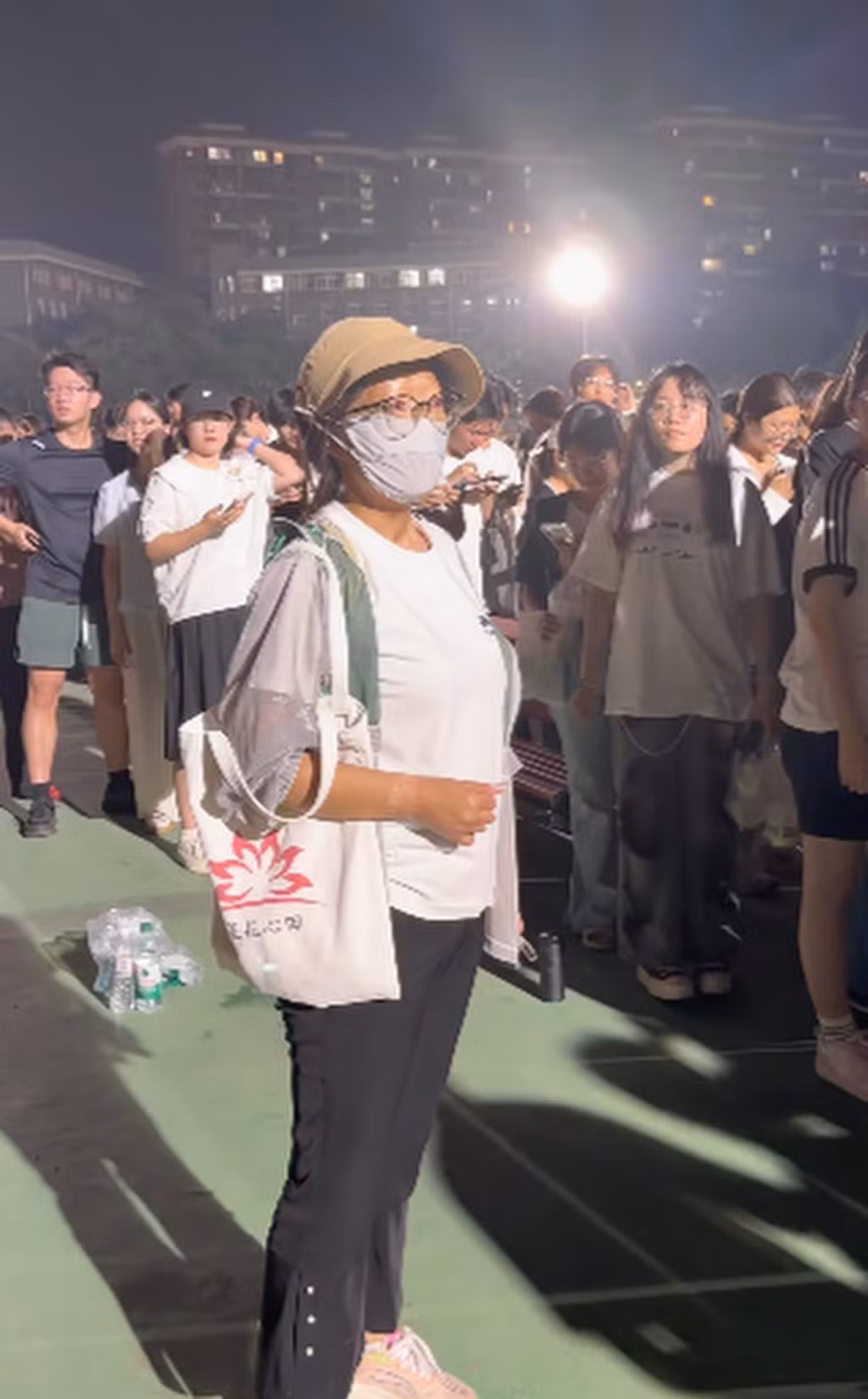 chun-chun-mother.jpg