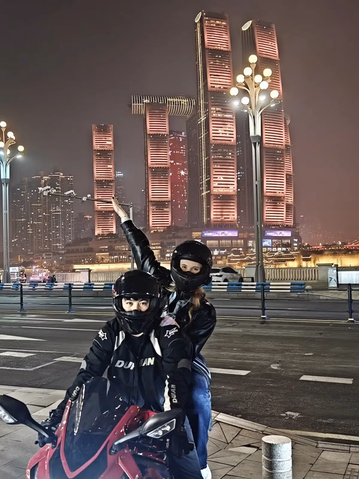 motor-trend-feng-xiaolou.jpg