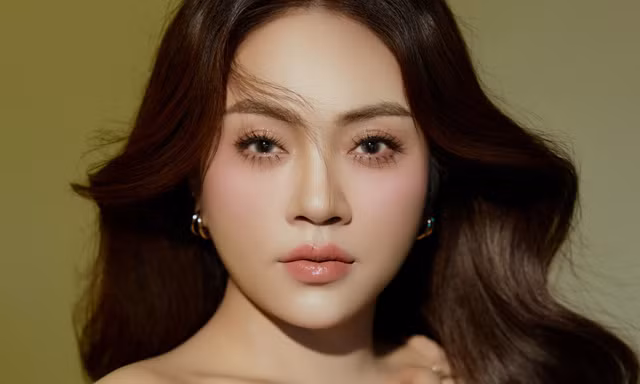 Lý do nào khiến ca sĩ Khánh Thy không đặt tên cho album mới dù làm hẳn 11 MV?