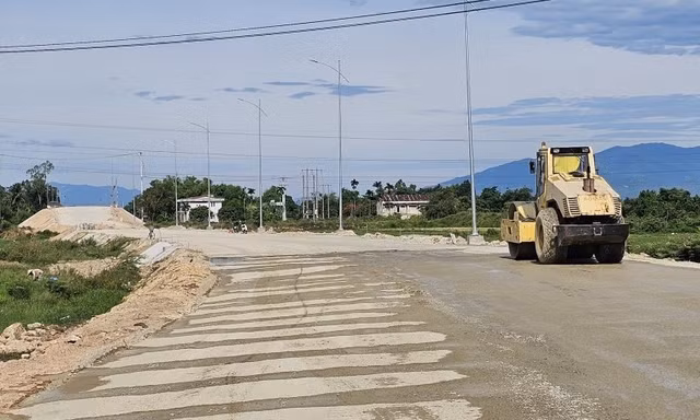 Dự án Đường và cầu ĐH7 bắc qua sông Vĩnh Điện sau 5 năm triển khai vẫn chưa hoàn thành