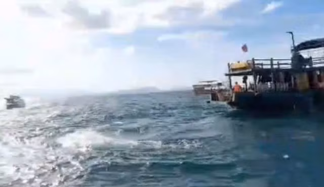 Bộ đội Biên phòng, các lực lượng cứu hộ cứu nạn cùng phương tiện chuyên dụng đã nhanh chóng tiếp cận hiện trường để triển khai công tác ứng cứu