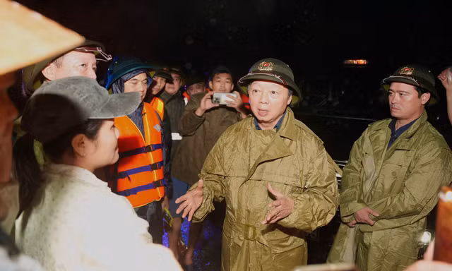 Phó Thủ tướng Trần Hồng Hà: Tập trung mọi nguồn lực hỗ trợ người dân vùng mưa lũ lịch sử
