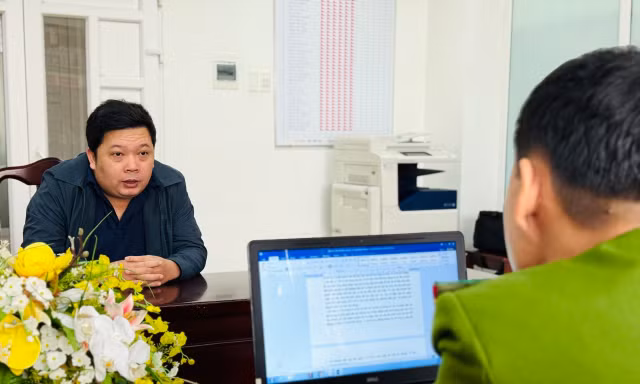 Nhiều phụ huynh bị lừa tiền vì tìm cách 'chạy trường' cho con