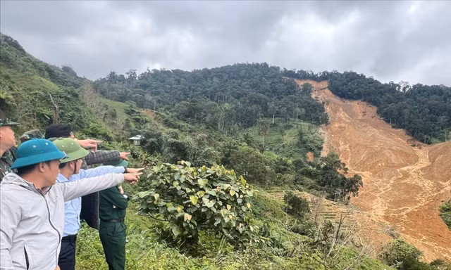 Tin mới nhất vụ sạt lở khiến 3 người mất tích ở Đà Nẵng