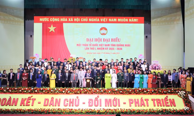 Khơi dậy khát vọng, hợp lực xây dựng tỉnh phát triển bền vững