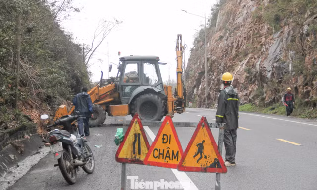 Xuất hiện nhiều điểm sạt lở tuyến đường đèo nối hai khu vực phía Đông tỉnh Gia Lai - Đắk Lắk 