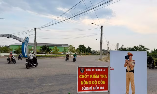 Gia Lai lắp hình ảnh cán bộ CSGT bắn tốc độ tại các điểm nóng