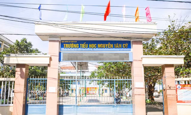Kiểm tra giáo viên Tiếng Anh ở Gia Lai có dấu hiệu sửa bài thi của nhiều học sinh