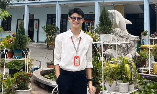 Chàng trai miền núi Nghệ An học giỏi, độc lập tài chính ở tuổi 20
