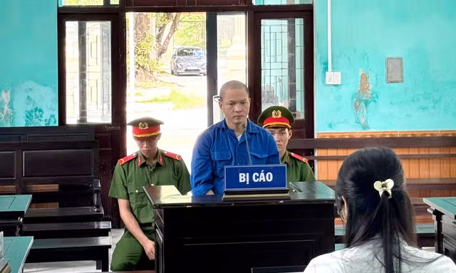 Lĩnh án vì bẻ gãy bảo vật Ngai vua triều Nguyễn 