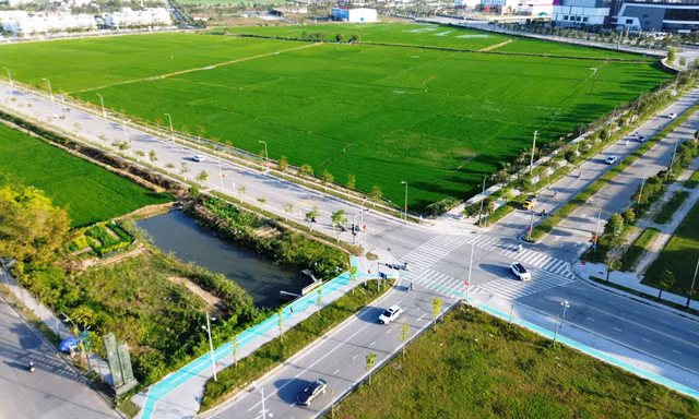 Đề xuất nhiều giải pháp ‘gỡ rối’ giao thông giờ cao điểm ở Huế