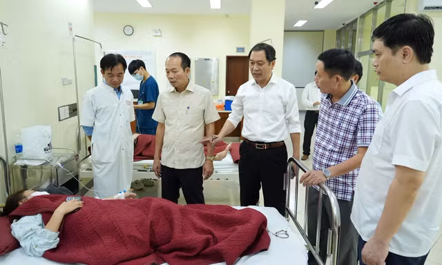 Bộ Y tế yêu cầu làm rõ vụ 133 người nghi ngộ độc ở Huế