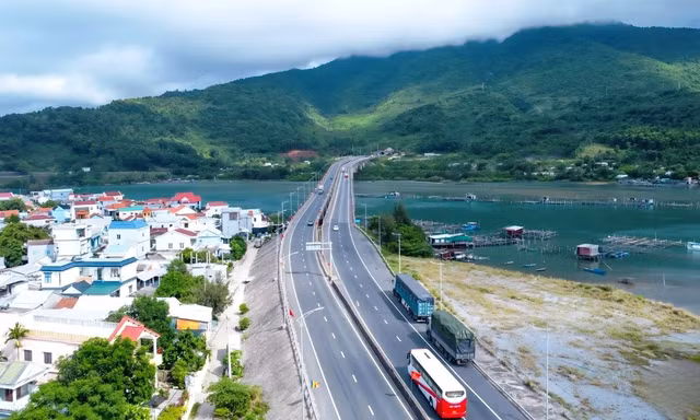 Huế nghiên cứu đầu tư xây thêm cầu vượt đường sắt