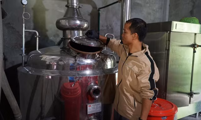 Hành trình 10 năm thoát nghèo ngoạn mục của chàng trai Cơ Tu 