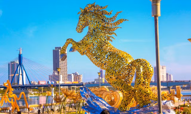 Đà Nẵng: Trang trí linh vật ngựa Tết nơi công cộng đến tháng 9