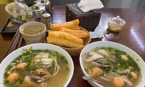 Bữa trưa 30.000 đồng ngày càng khó tìm