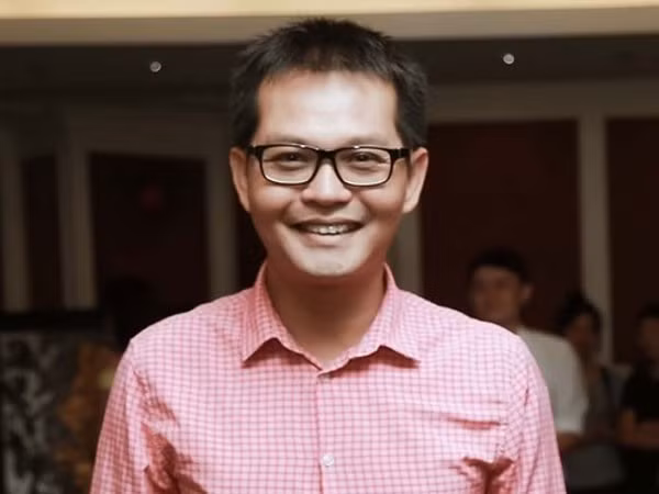 NSND Trung Hiếu xác nhận cưới vợ ở tuổi 46
