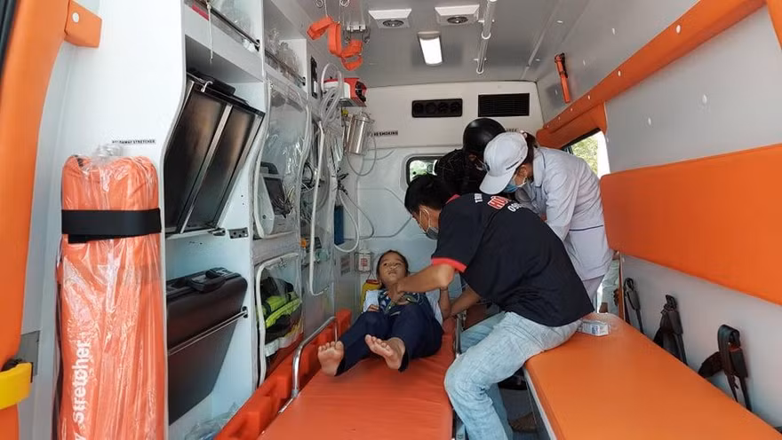 Ngộ độc khí, hơn 30 học sinh tiểu học nhập viện