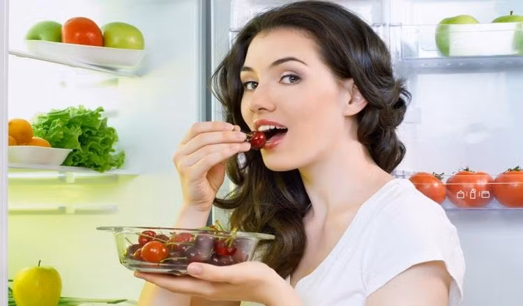 Những thực phẩm cần lưu ý khi ăn để răng không bị 'tàn phá'
