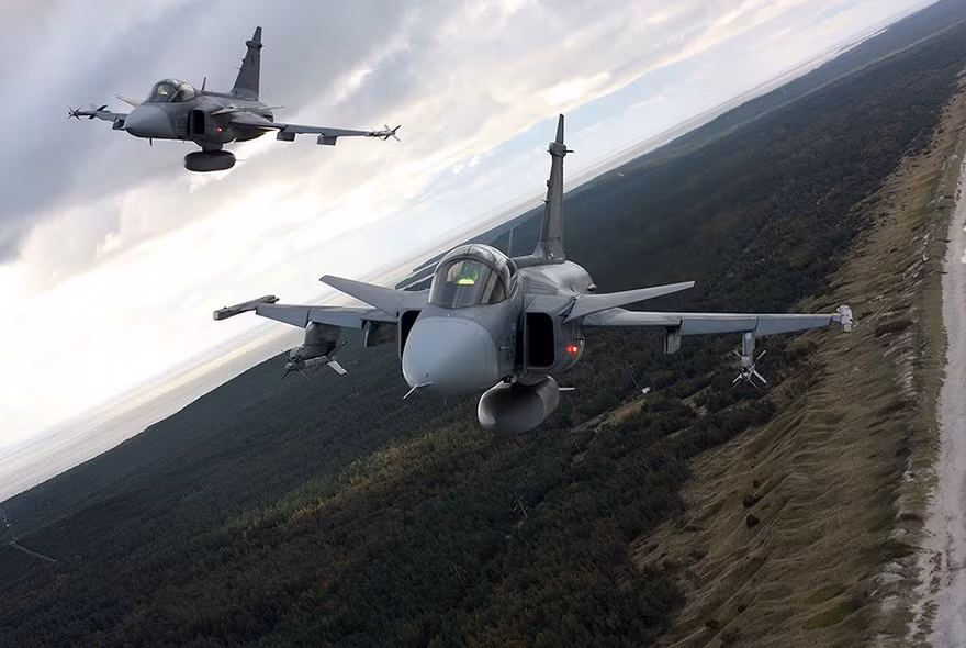 [ẢNH] Vén màn bí mật siêu tiêm kích JAS-39 Gripen