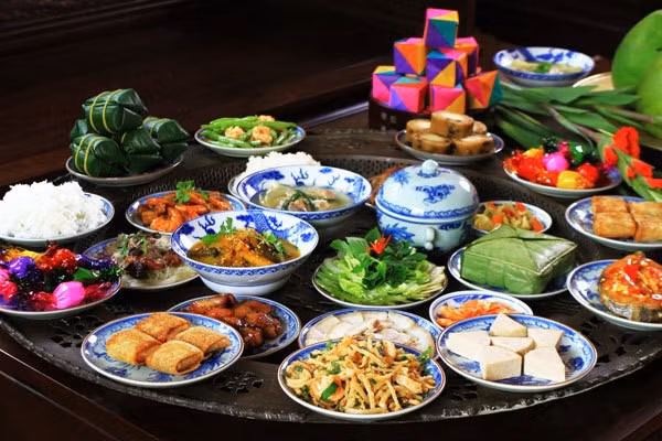 Mâm cỗ cúng Rằm tháng Giêng tùy theo điều kiện từng gia đình để thực hiện. Ảnh minh họa