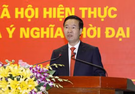 Đồng chí Võ Văn Thưởng, Trưởng Ban Tuyên giáo Trung ương phát biểu khai mạc. Ảnh: Văn Điệp - TTXVN