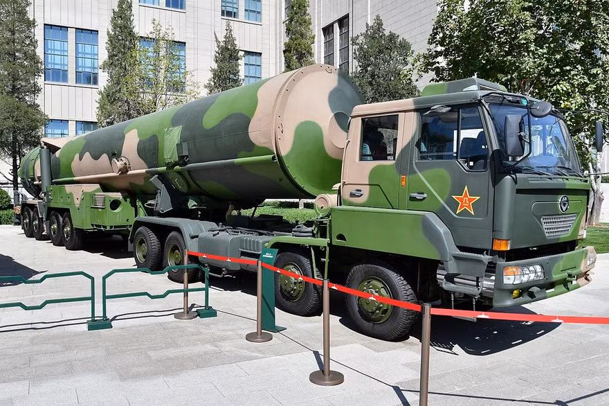 Tên lửa Đông Phong 31 của Trung Quốc có tầm bắn hơn 8.000km (phiên bản cải tiến Đông Phong 31A có tầm bắn hơn 11.000km). Ảnh: Getty Images