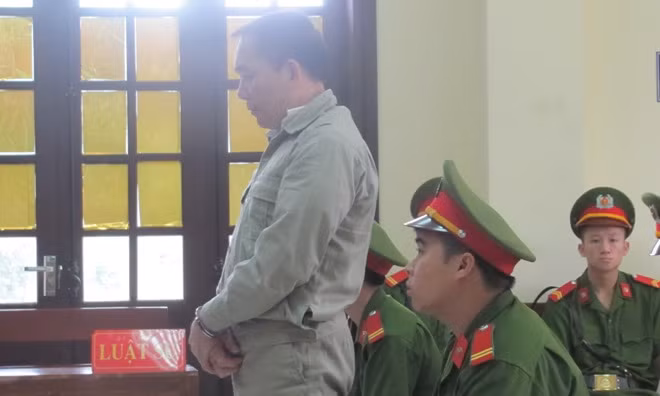Bị cáo Hoàng Mỹ Sơn lĩnh án 7 năm tù về tội giết người. Ảnh: Duy Chiến