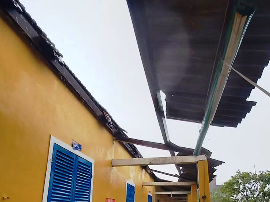 Số công trình, nhà cửa bị thiệt hại tại TT-Huế do bão số 5 tăng hơn chục lần so với báo cáo nhanh trưa 18/9.
