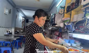 Bão giá ập đến, quán xá lao đao